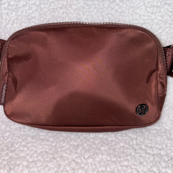 Lululemon belt bag - Picture 2 of 3